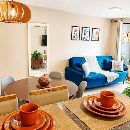 Beira Mar: Bom Gosto E Conforto Apartamento