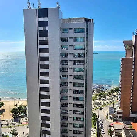 Beira Mar: Bom Gosto E Conforto Apartamento